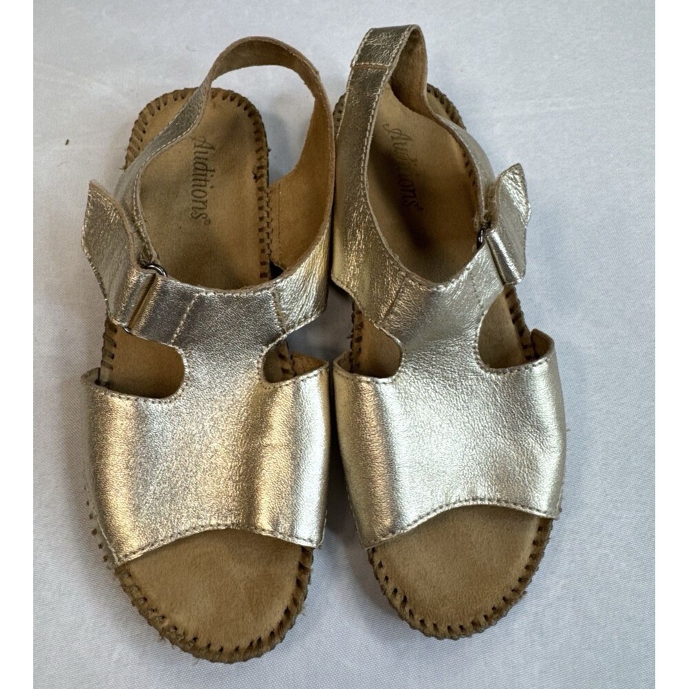 Auditions womens open toe strappy sandal SPRITE Size 6.5N Gold/Champagne